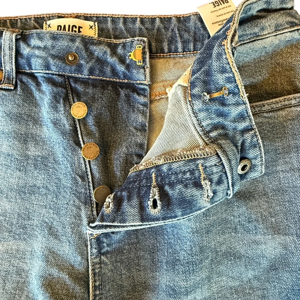 PAIGE Noella Straight Asymmetrical Covered Button Fly Graceland Jeans Women’s 28 - Picture 11 of 15